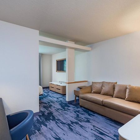 Fairfield Inn And Suites By Marriott Tampa North Temple Terrace Экстерьер фото
