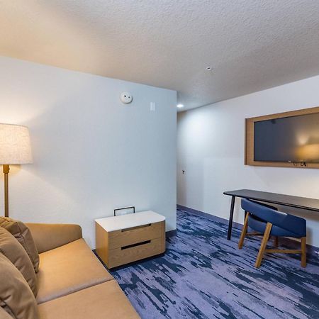 Fairfield Inn And Suites By Marriott Tampa North Temple Terrace Экстерьер фото