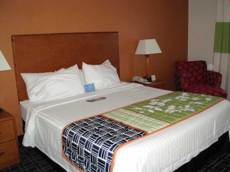 Fairfield Inn And Suites By Marriott Tampa North Temple Terrace Экстерьер фото